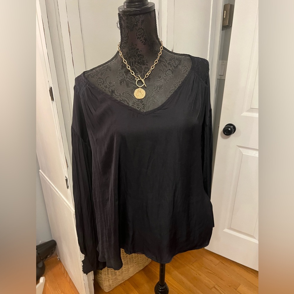 Woman’s blouse
